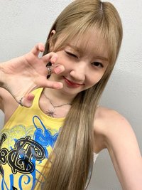 vivi（包材到了會出貨 預計一週）