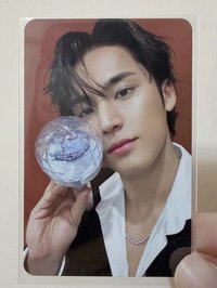 민