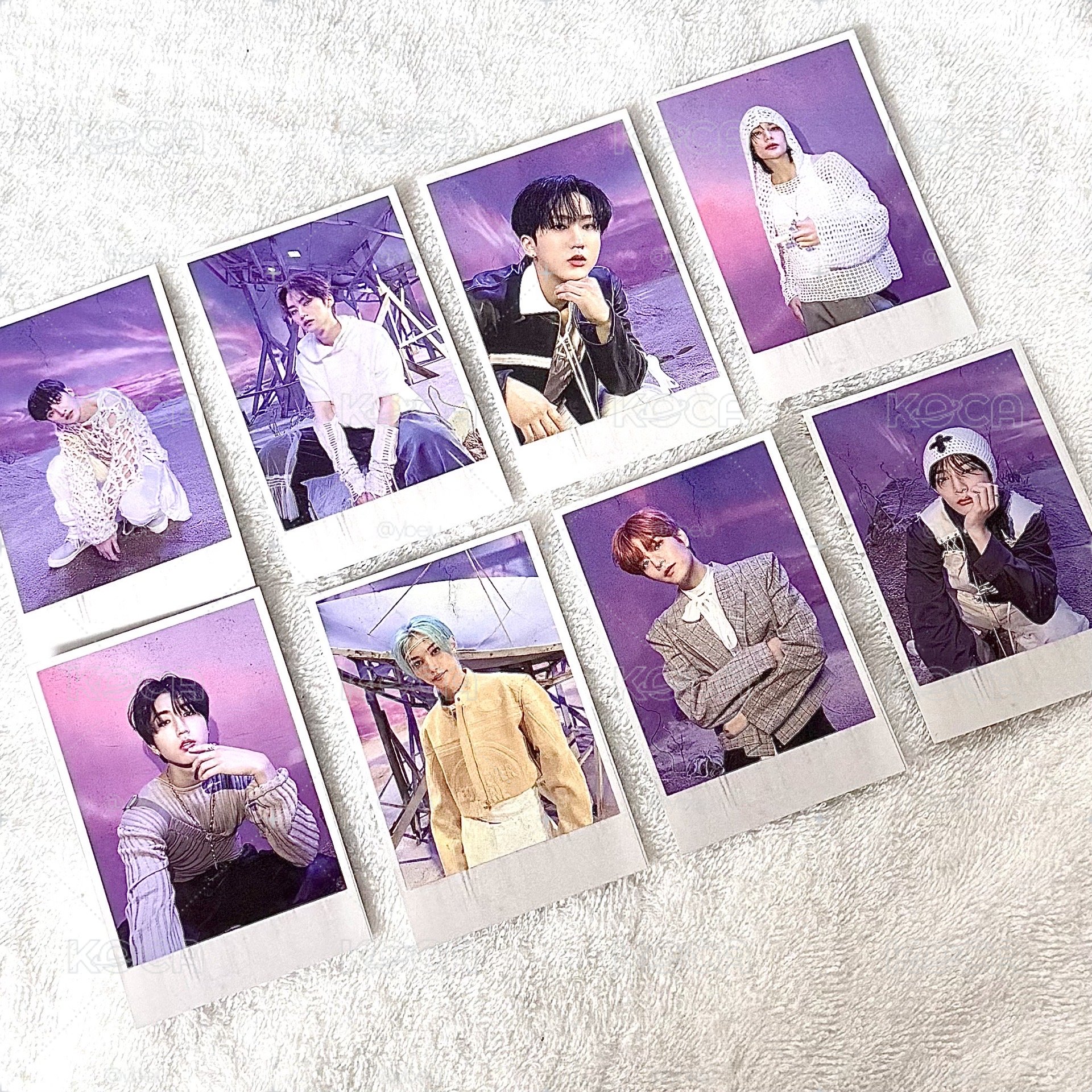 STRAY KIDS