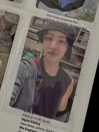 小露香肩嚴