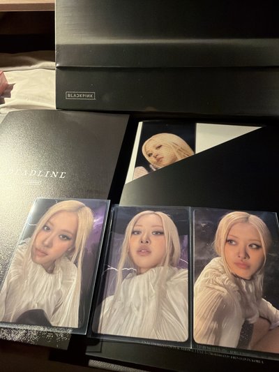 DEADLINE SILVER 專輯卡  ROSÉ