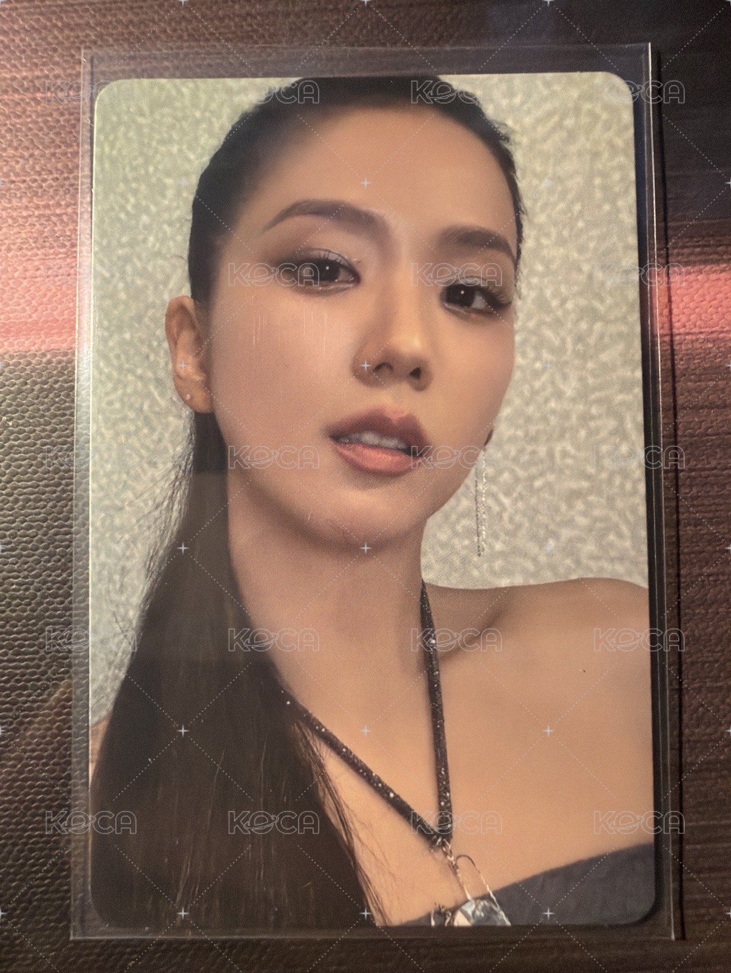 JISOO A