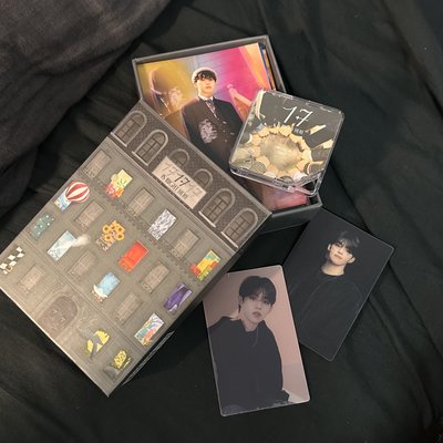 RIGHT HERE 徽章 崔勝哲