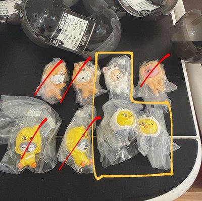 SKZOO 夾娃娃換皮扭蛋