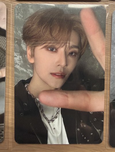 SR星河V字中間的臉