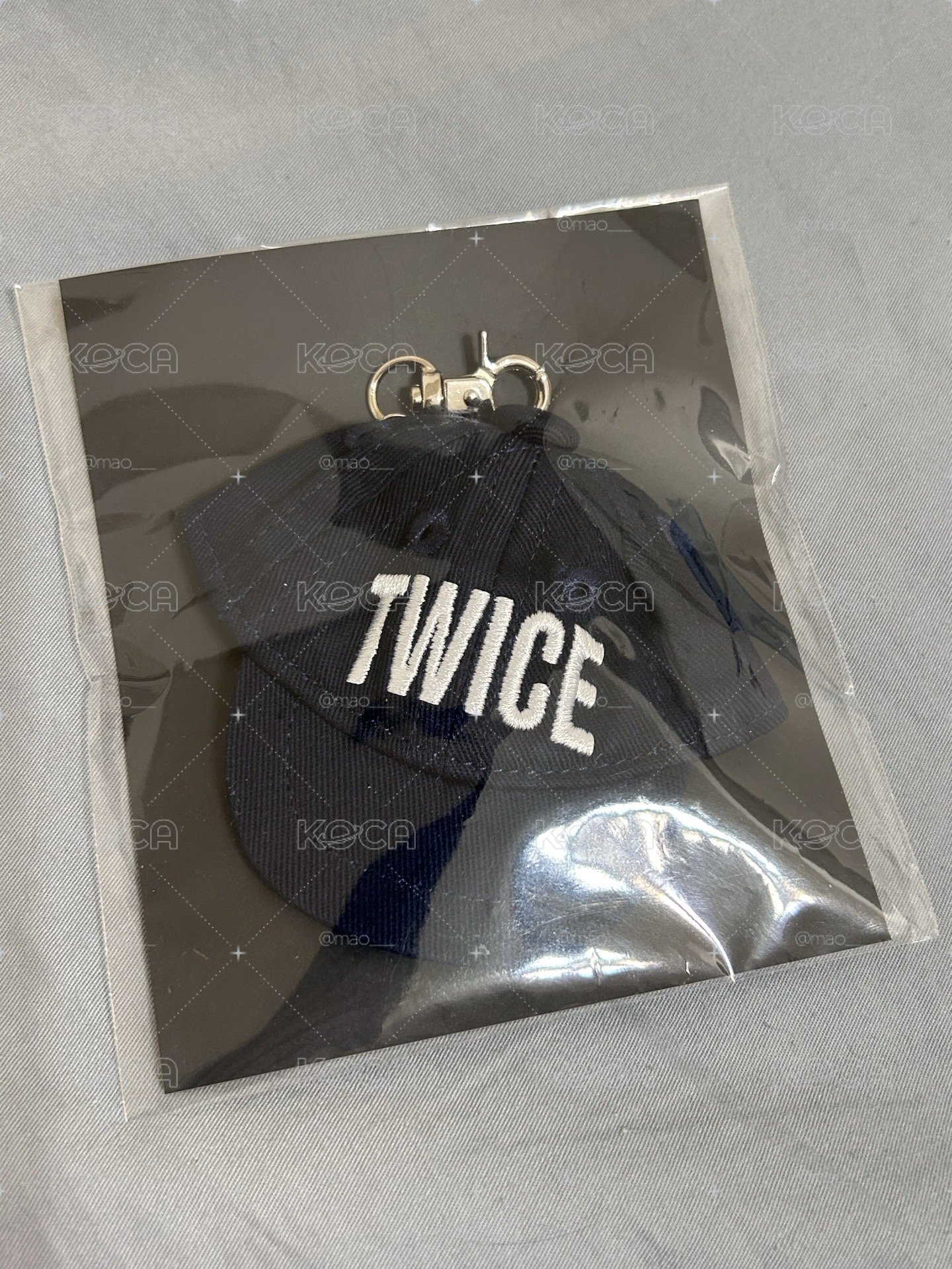 TWICE帽子吊飾+隨機滿額卡