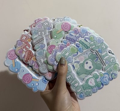 TWICE LOVELYS 卡套