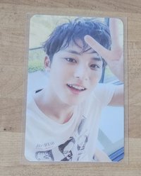 mp幸運奎(頭頂比耶)