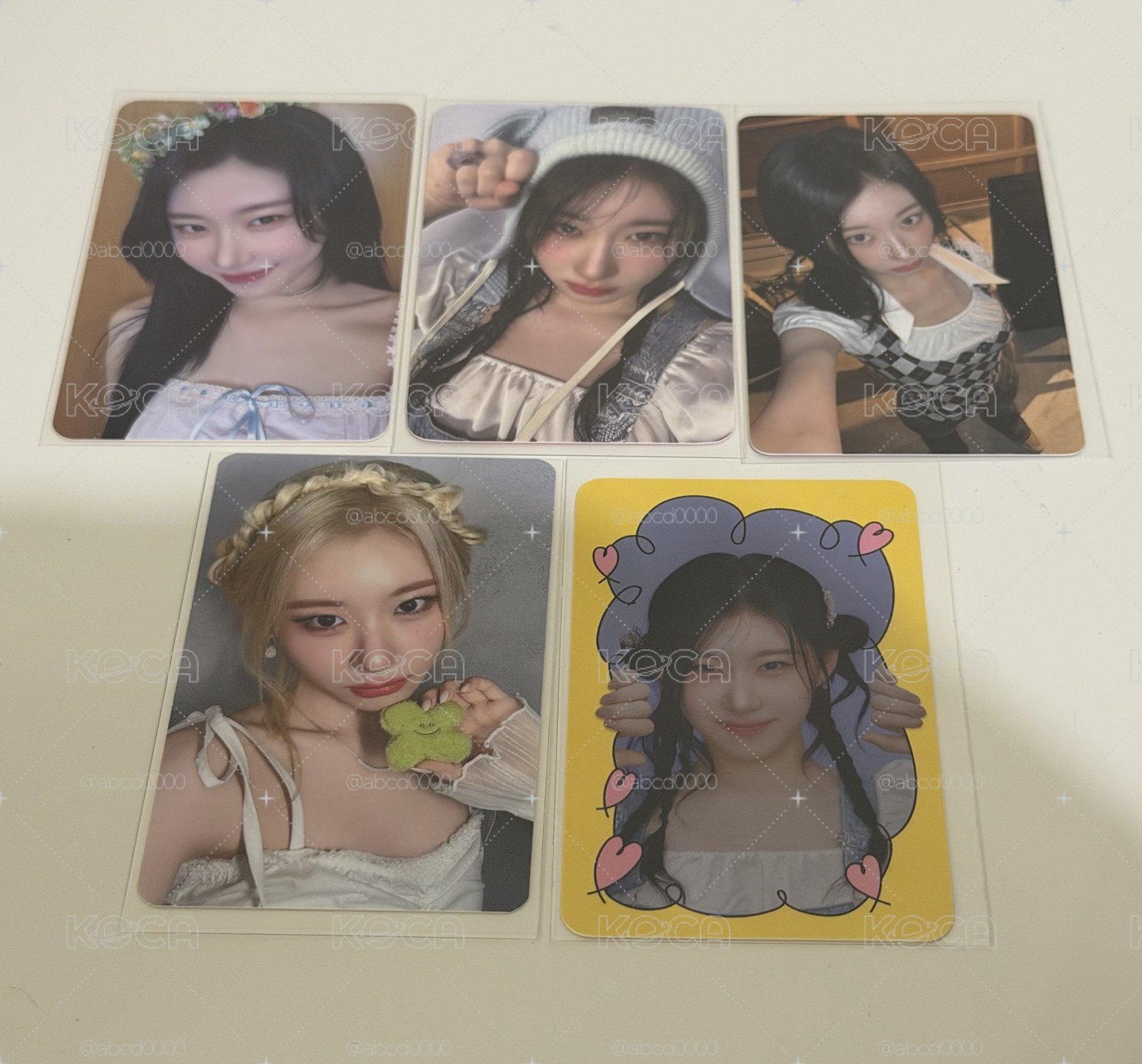 ITZY 彩領小卡