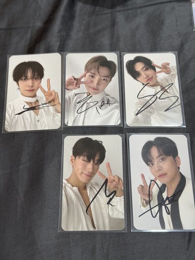 Ateez 親簽send off台北場 簽卡