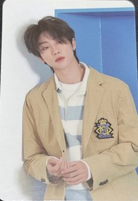 特二 yzy 簽售卡 特二 yzy 預售卡