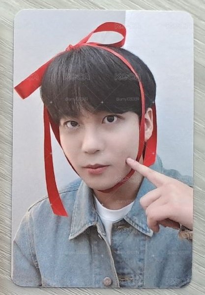 ATEEZ 鍾蝴蝶結特典卡