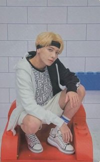 迷三 yzy 1.0 簽售卡 