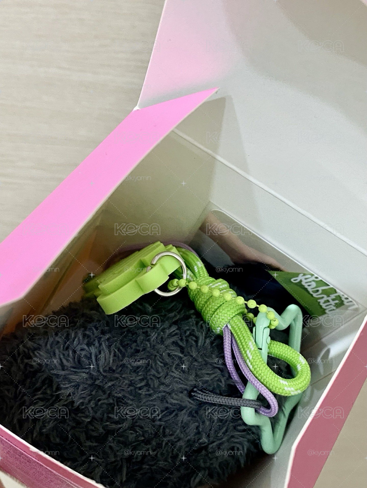 燕俗頭鑰匙圈