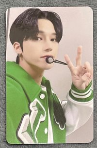 B3-早期綠色棒球外套特典