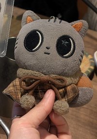 陸詠緋