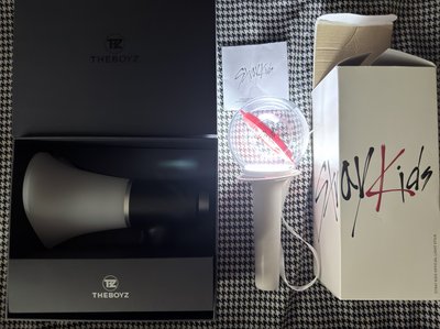 （現貨兩支一起出 可當日寄出）straykids the boyz 一代手燈 應援棒