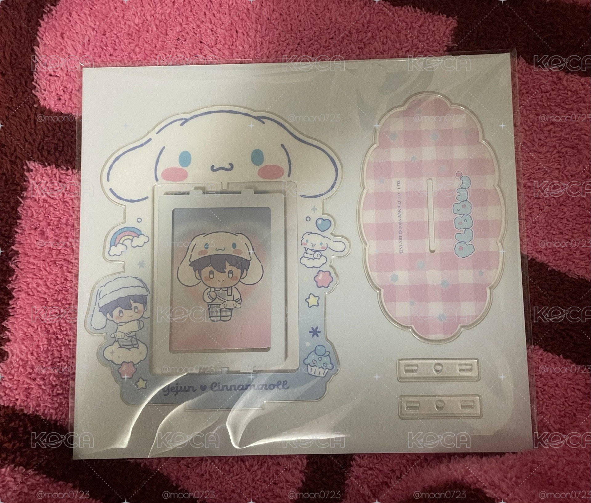藝俊旋轉立牌