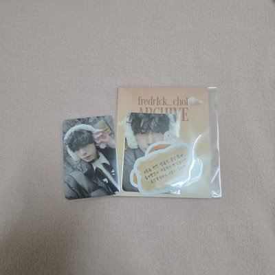 崔立于 攝影展周邊線上滿額卡+貼紙組