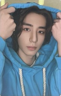 ONE AND ONLY 會員限定 帽T 周邊卡 