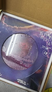 劉耀文2024生日PB+DVD+手寫信（有小時候的照片）+海報+禮盒（燈無法開啟，開關處有破損）