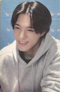 Candy yzy 2.0 簽售卡 