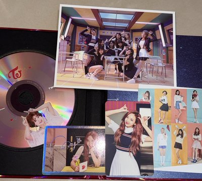 TWICE 迷四專輯