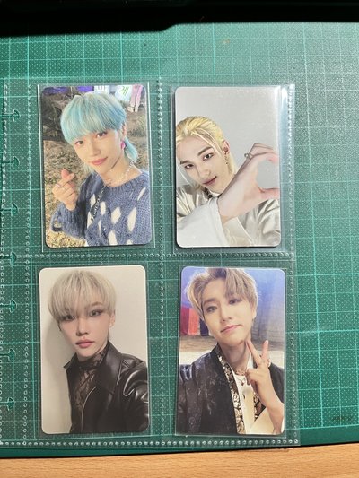 Stray kids小卡合輯