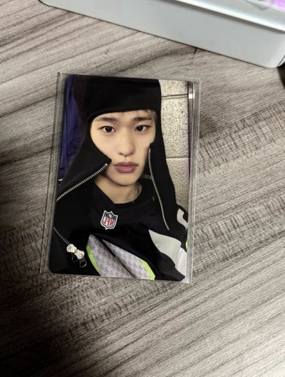 FAME SM預售特典卡 恩奭咬香蕉