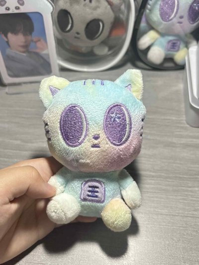 超可愛彩色松咪咪