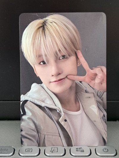 Play Hard yzy 5.0 簽售