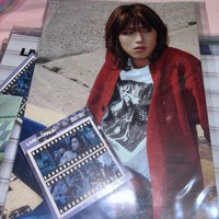 LIVE and FALL 海報 