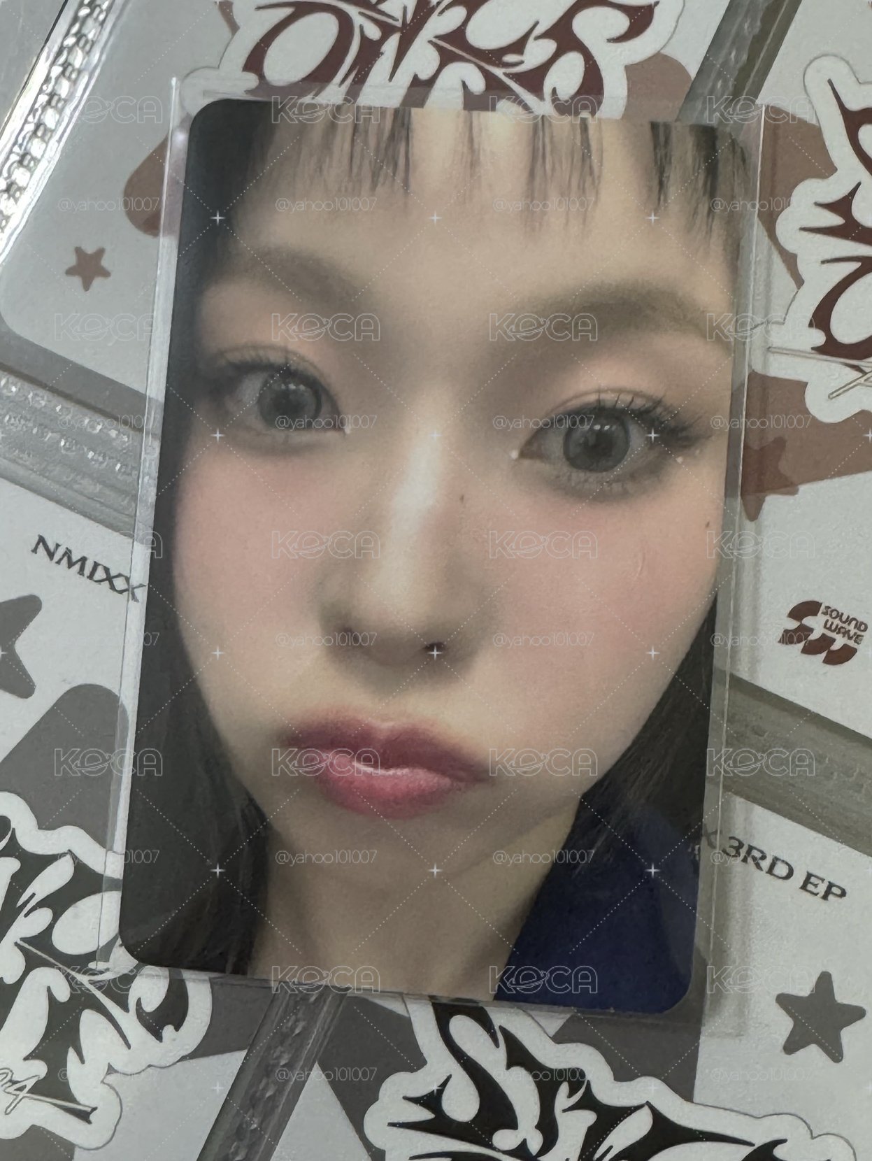 📌NMIXX STICK OUT am 簽售卡 懟臉圭