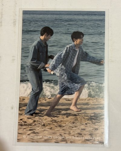 D社小卡 章昊 卡背是彬昊