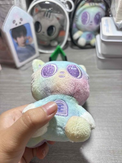 超可愛彩色松咪咪