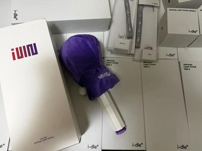 全新 I-DLE二代官方手燈🏰💜