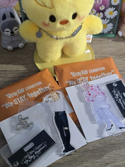 瀏海菲 玫瑰菲 立牌小吊飾