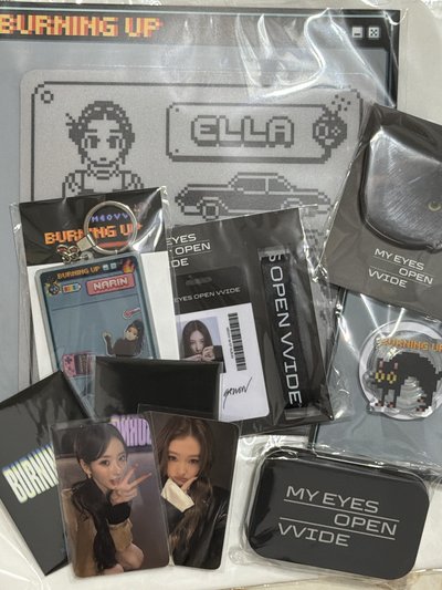 MEOVV 快閃店 周邊 小卡 滿額卡