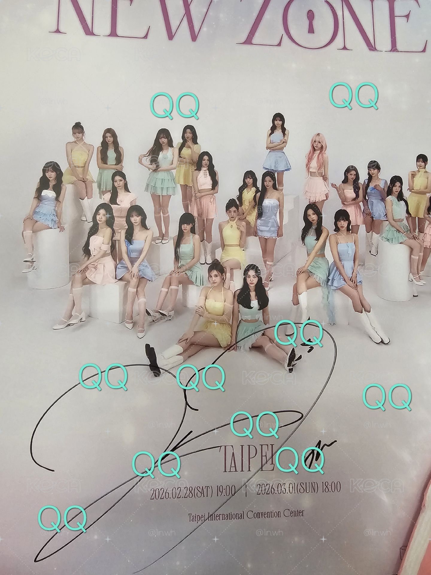 tripleS 親簽海報 S9