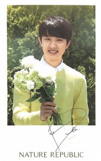自然樂園 代言卡 捧花嘟