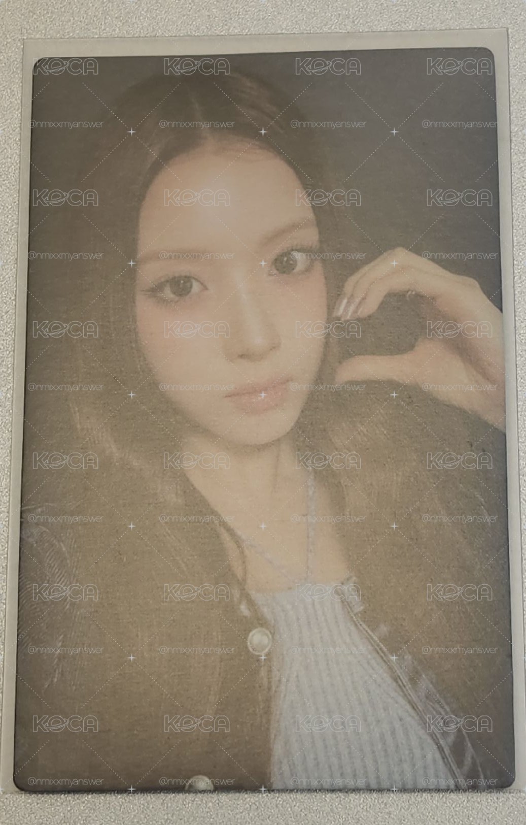 NMIXX 友Guess代言卡