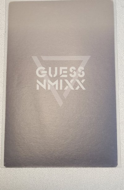 NMIXX 友Guess代言卡