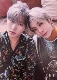 ARE YOU THERE 專輯卡 