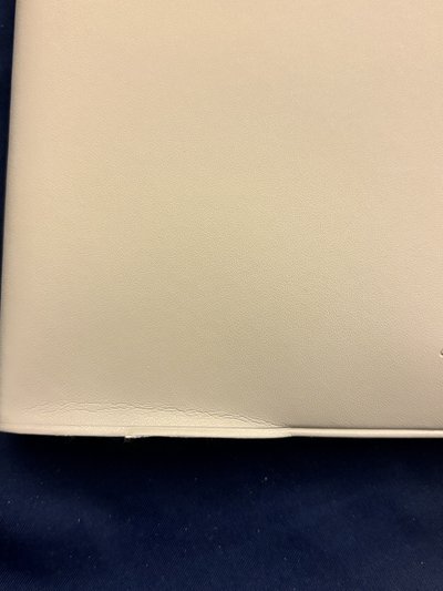 2020年曆、筆記本（封面有損）、MOMO五巡會員禮卡、RTB掛牌·掛繩·徽章