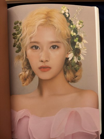 2020年曆、筆記本（封面有損）、MOMO五巡會員禮卡、RTB掛牌·掛繩·徽章