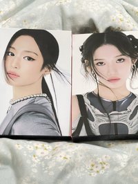 BM個人單封（左，無小卡、徽章）