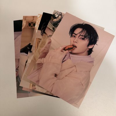 Hollow 塔店 A5雙面海報