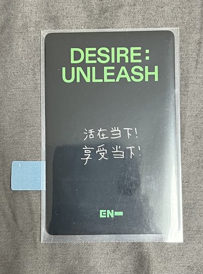 中文卡背 對鏡自拍倫