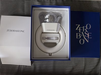 （現貨 可當日出貨）ZB1 手燈 應援棒 小卡 泰來