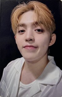 MINI12 yzy A 簽售卡 